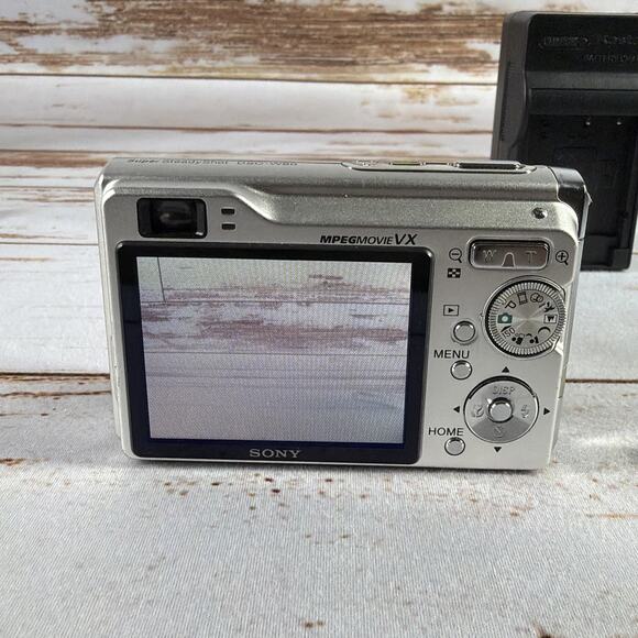 Sony Cyber-shot DSC-W80 7.2MP Digital Silver Display Issue Battery/Charger - Picture 4 of 5